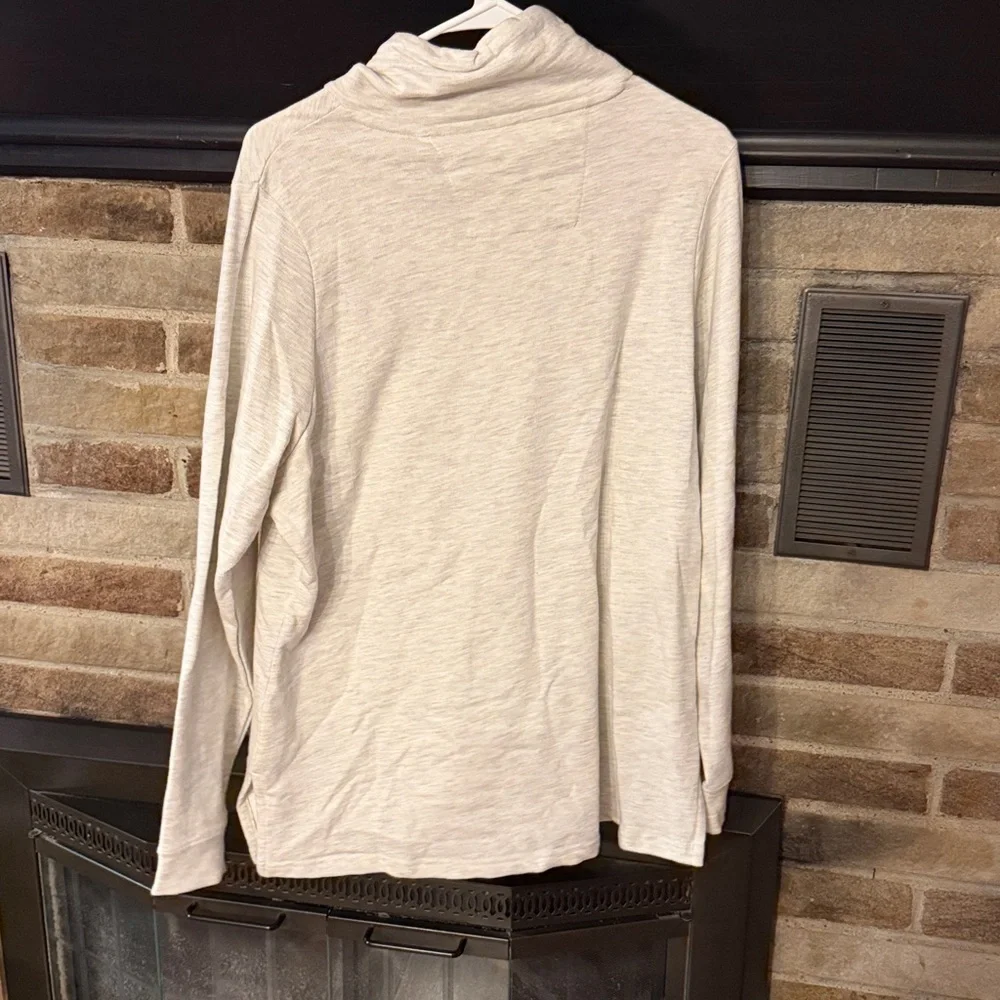 Cleveland Indians Women’s XL Antigua Cream Hoodie - Picture 3 of 4